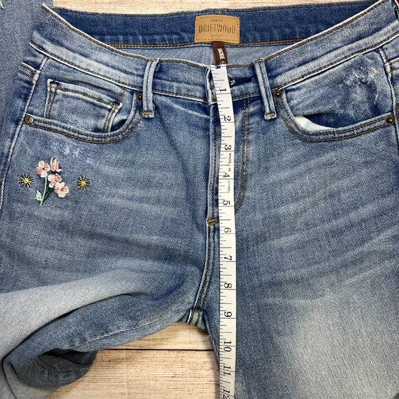 Driftwood Jackie Embroidered Jeans Size 26 Floral Distressed Light Wash Skinny - Picture 5 of 15